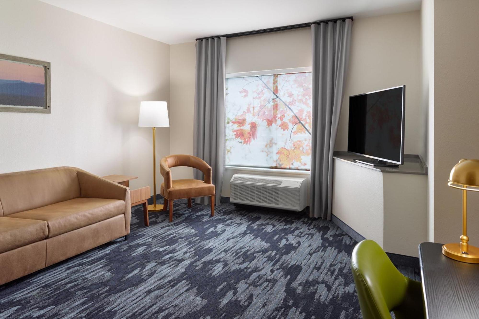 Fairfield Inn & Suites Atlanta Mcdonough Exterior photo